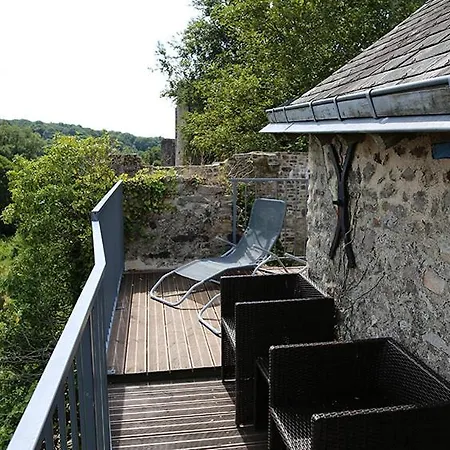 度假居 Des Remparts Sainte-Suzanne (Mayenne)